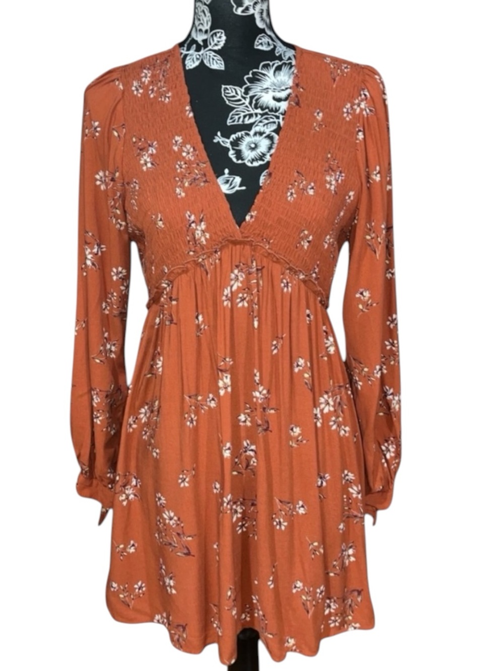 Wild Fable Smocked V-Neck Peasant Dress Size M